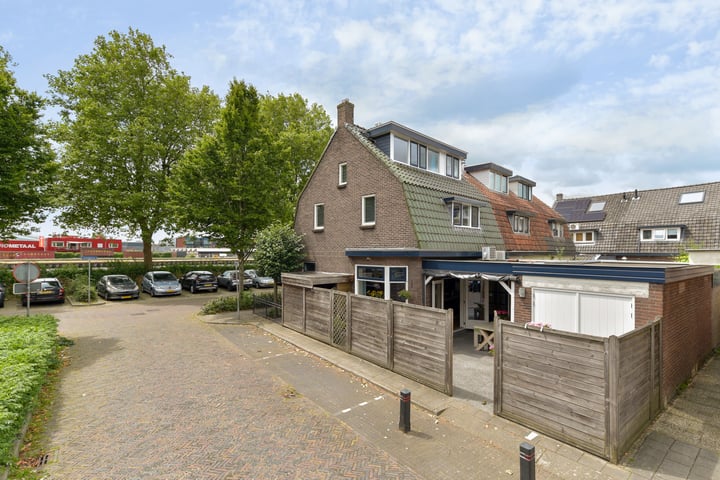Kanaalstraat 8 in Maarssen