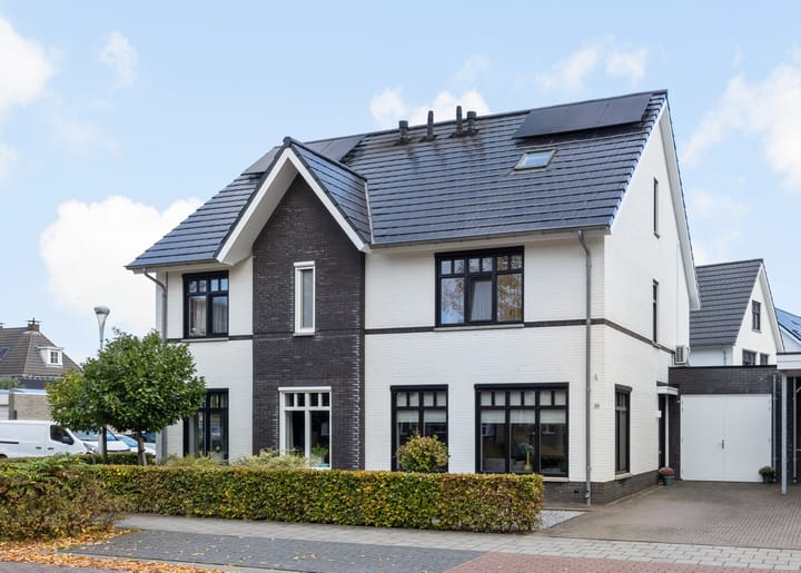 Kanaalstraat OZ 39 in Raalte