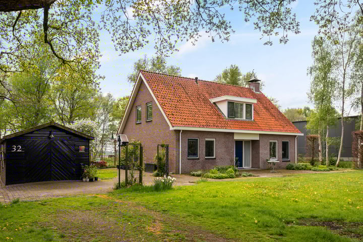 Photo of property Kanaalweg 32, Schoonebeek
