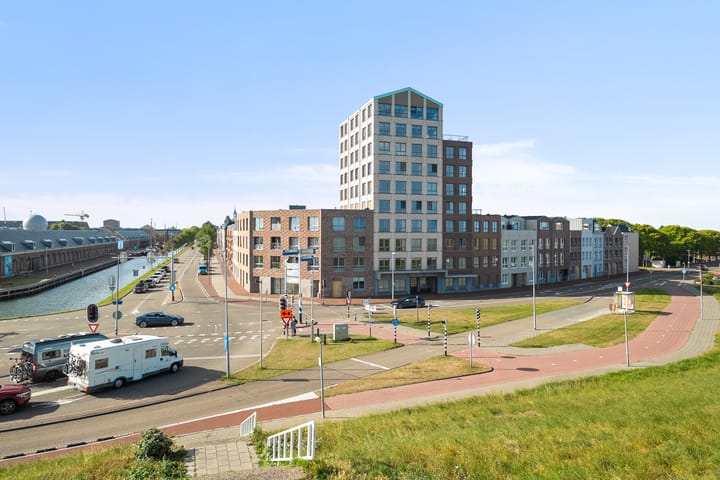 Photo of property Kanaalweg 355, Den Helder