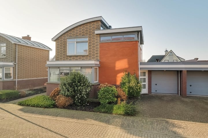 Photo of property Kantbeugel 15, De Goorn