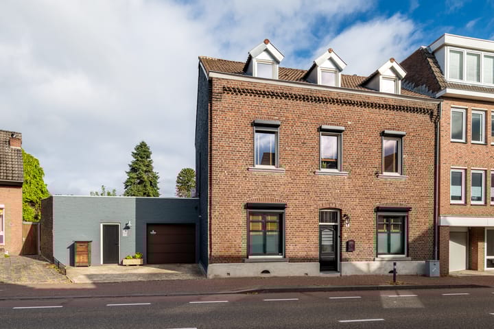 Kantstraat 12 in Landgraaf photo