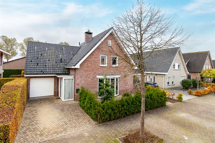 Kapitein H. van der Maadenstraat 28 in Wijk en Aalburg