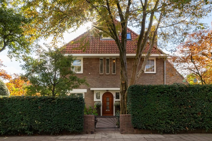 Karbouwstraat 4 in Bussum foto