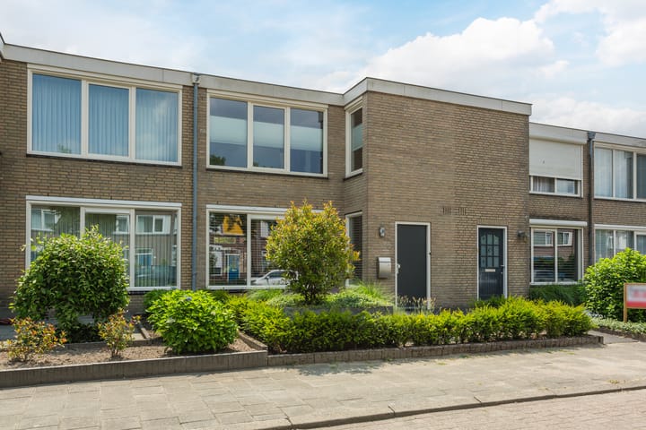 Kard. de Jongstraat 85 in Valkenswaard