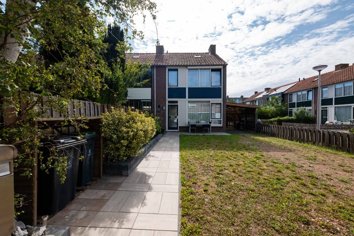 Karel de Stoutestraat 24 in Hellevoetsluis
