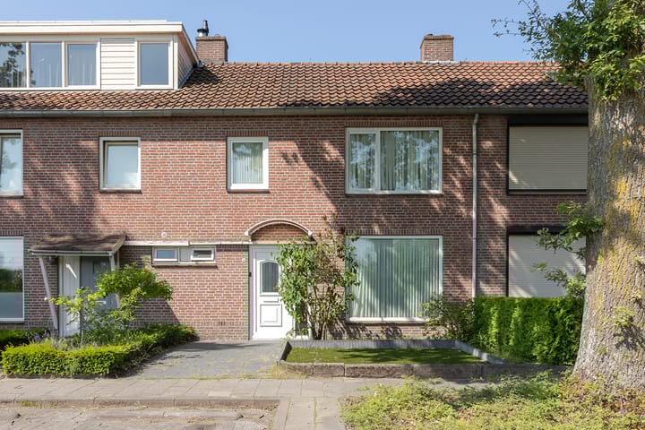 Photo of property Karel Doormanlaan 28, Best