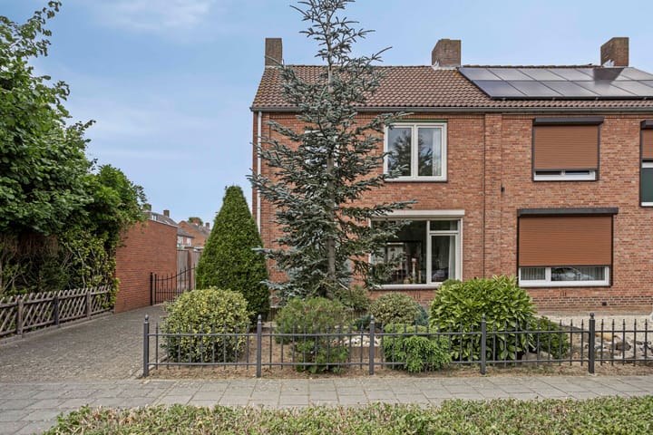 Karel Doormanlaan 74 in Reuver
