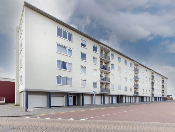 Karel Doormanstraat 10F-7 in Zandvoort