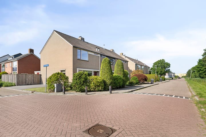 Karel Doormanstraat 4 in Bedum