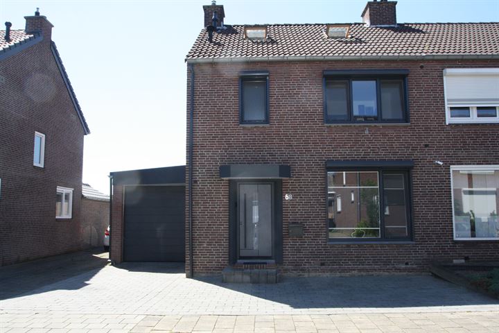 Photo of property Karel Doormanstraat 68, Landgraaf