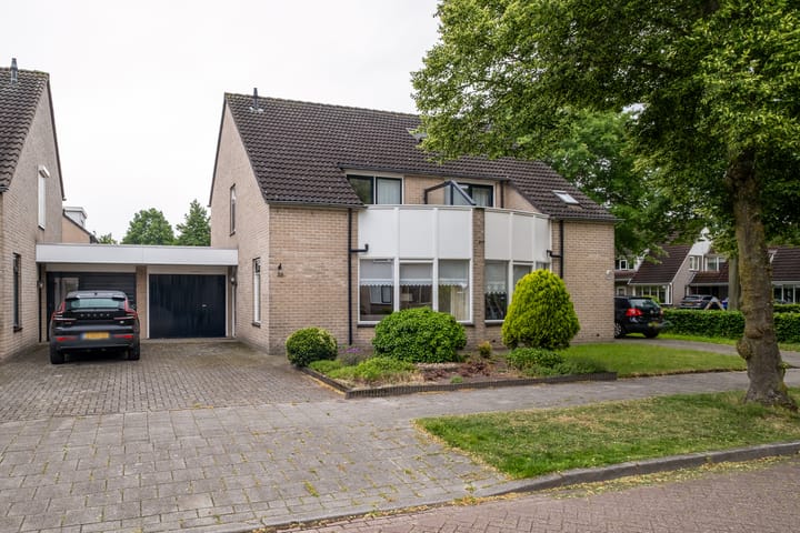Karel Schaapstraat 36 in Vriezenveen