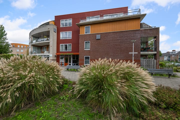 Karel van Manderhof 129 in Uithoorn