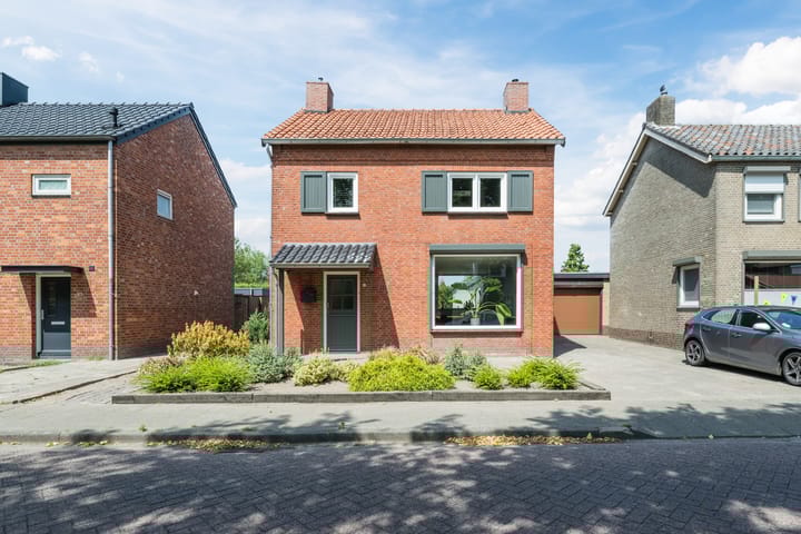 Karolinastraat 30 in Oud Gastel foto