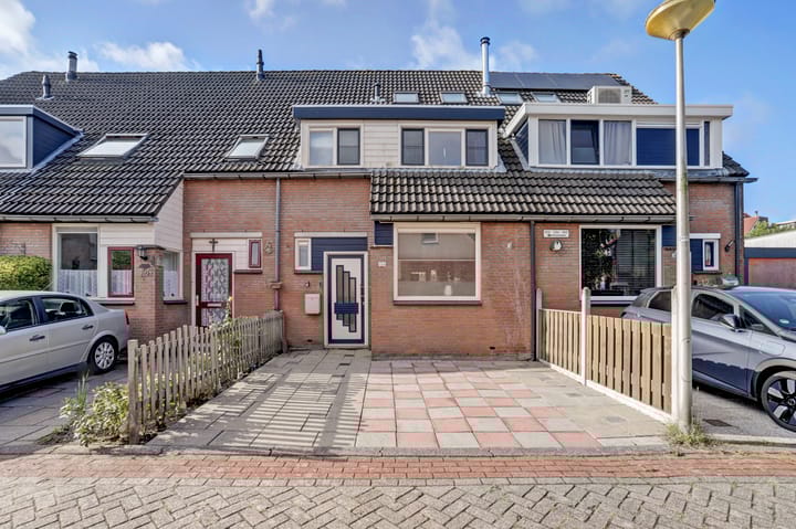 Karperveen 124 in Spijkenisse