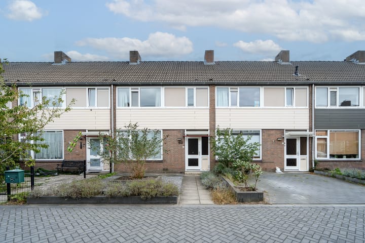 Photo of property Kastanjelaan 11, Pijnacker