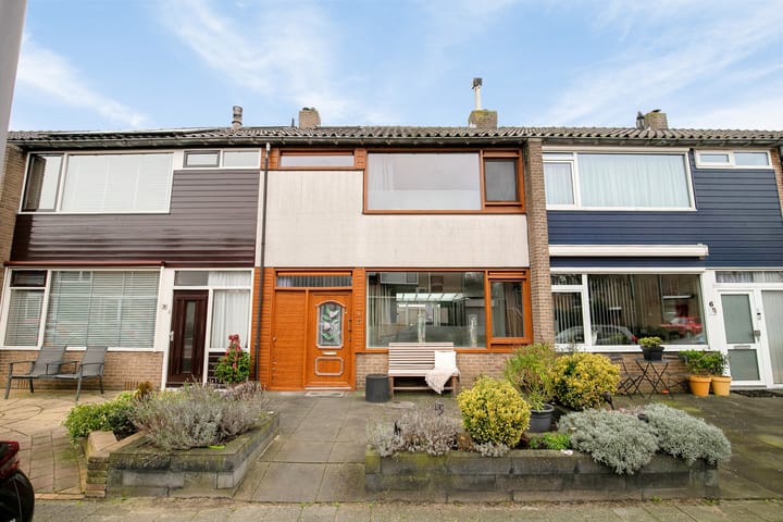 Kastanjelaan 8 in Rozenburg