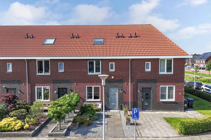 Kastanjeleane 66A in Lemmer