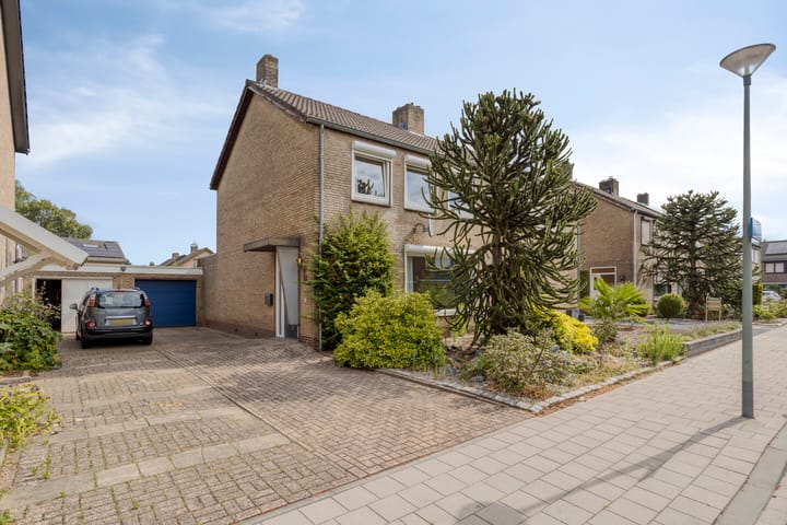Photo of property Kasteel Aerwinckelstraat 29, Roermond