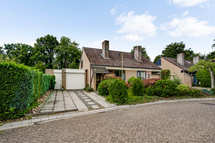 Kasteel Kessenichstraat 96 in Roermond