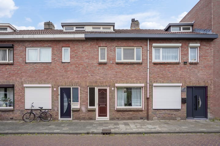 Kasteeldreef 5 in Tilburg Foto