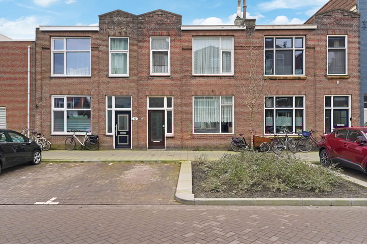 Photo of property Kasteelstraat 112, Vlissingen