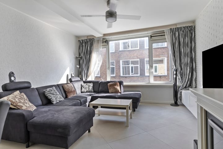 Katendrechtse Lagedijk 430B in Rotterdam foto