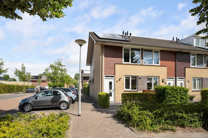 Photo of property Keijzer-akker 8, Barendrecht
