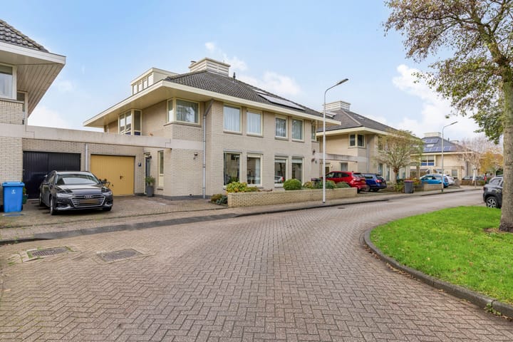 Photo of property Keizerskroon 28, Nootdorp