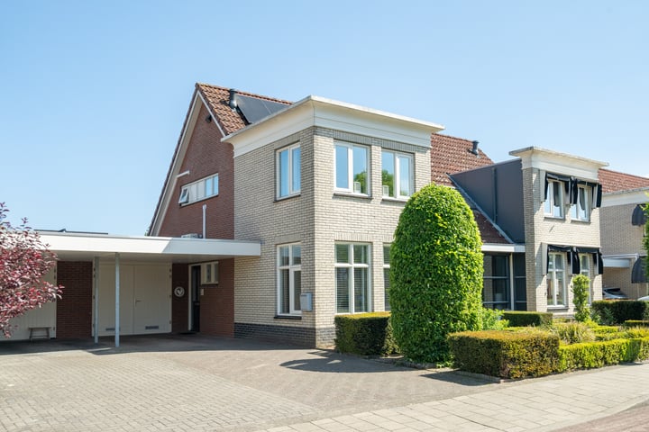 Keizerskroon 44 in Losser