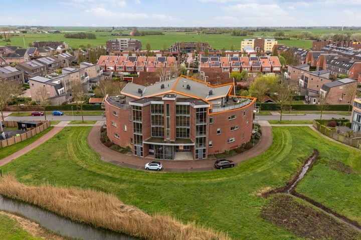 Keizersmantel 355 in Sneek