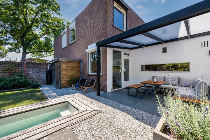 Photo of property Kennedyplantsoen 61, Landgraaf