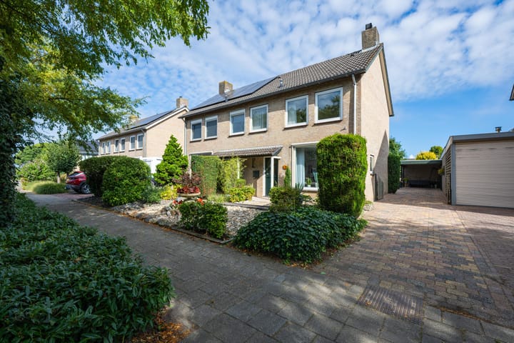 Kennedysingel 53 in Winssen