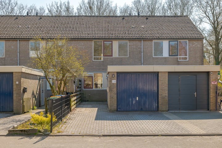 Kennemerland 220 in Assen photo
