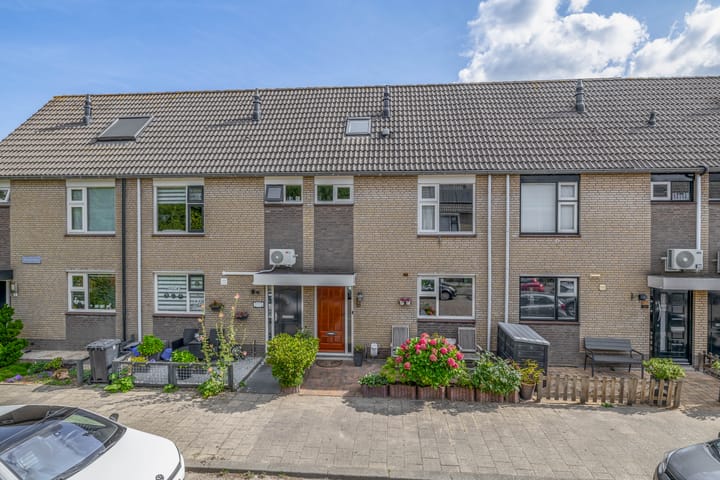 Photo of property Kentering 6, Hoogvliet Rotterdam