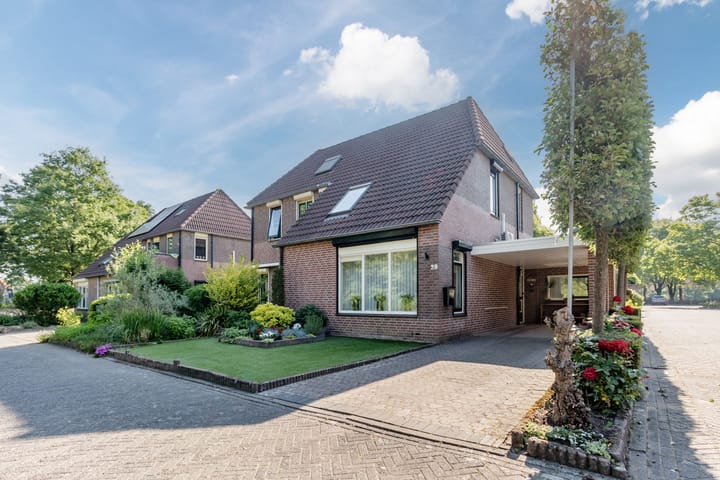 Kerkhoflaan 28 in Lichtenvoorde