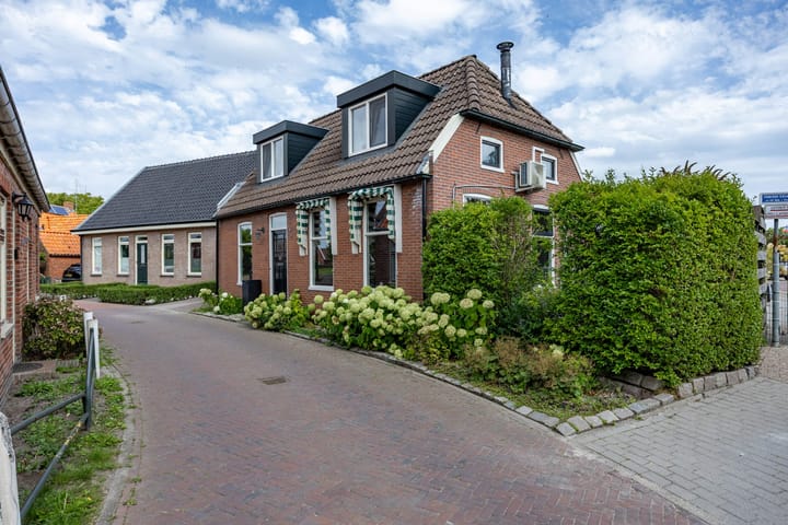 Kerkhofsweg 3 in Kantens