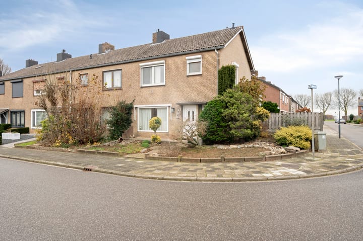 Photo of property Kerkhofweg 11, Einighausen