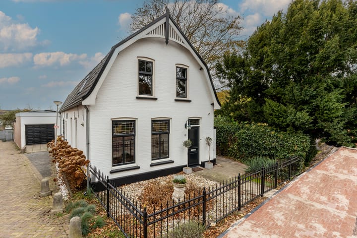 Photo de la maison Kerkplein 10, Oostvoorne