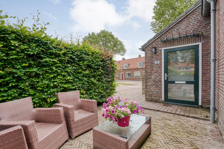 Kerkplein 32C in Ens