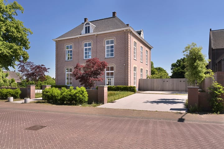 Kerkplein 5 in Beugen