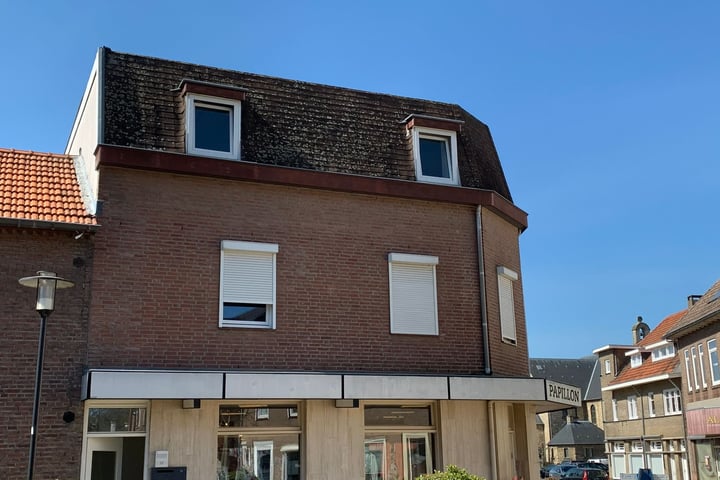 Photo of property Kerkplein 72, Voerendaal