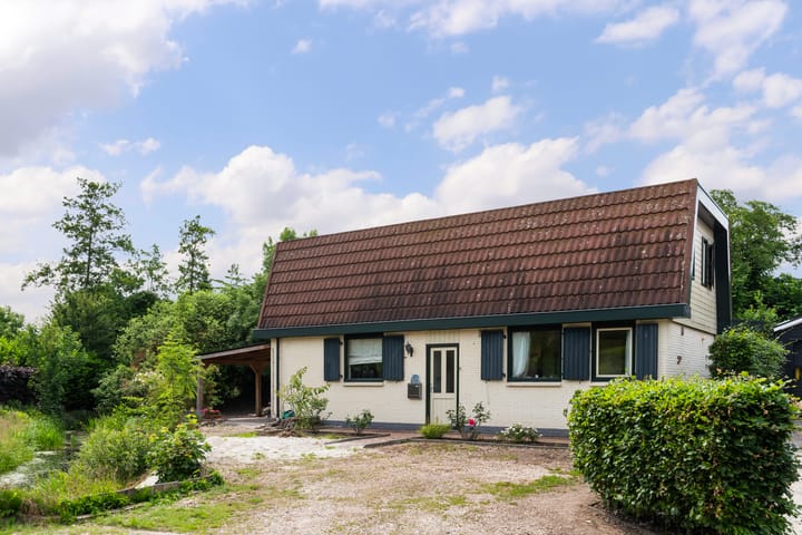 Photo of property Kerkstraat 101, Goor