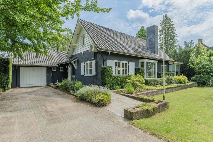 Kerkstraat 15 in Haaren