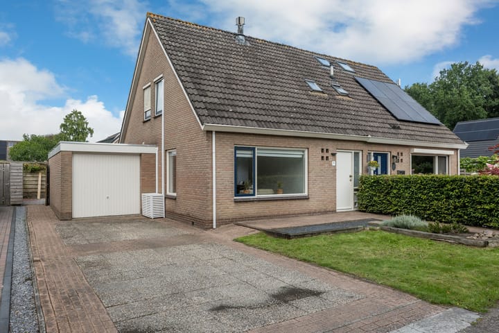 Kerkstraat 15 in Meeden foto