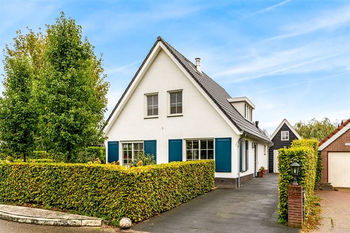 Photo of property Kerkstraat 1a, Asch