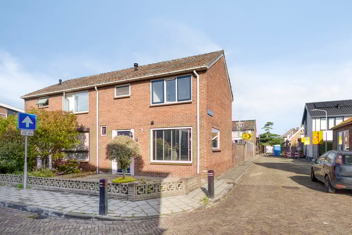 Kerkstraat 27 in Bruinisse