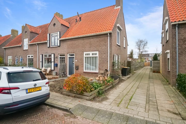 Kerkstraat 33 in Slootdorp