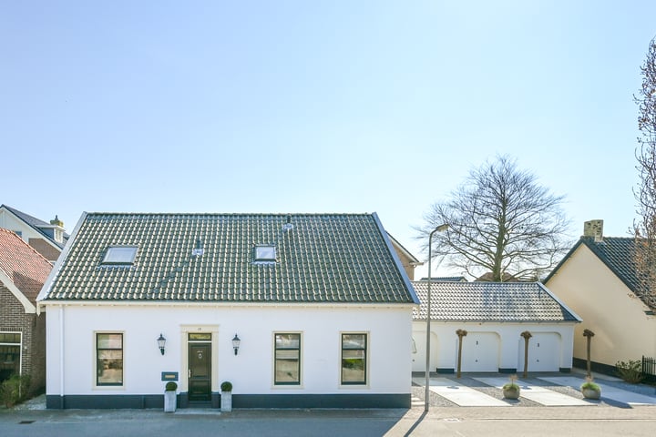 Photo of property Kerkstraat 54, Hoogmade