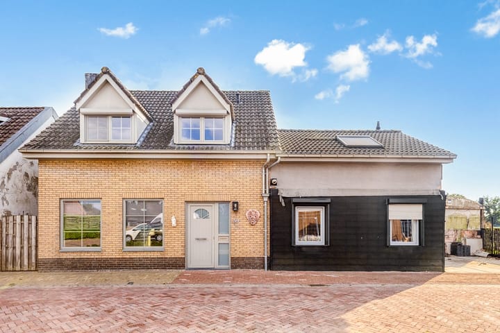 Kerkstraat 59 in Clinge